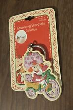HTF 2002 Strawberry Shortcake Collectible KEYCHAIN Novelty by TCFC/DIC_UNUSED picture