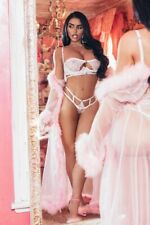 ABIGAIL RATCHFORD SEXY BEAUTIFUL LINGERIE 8x10 GLOSSY PHOTO picture