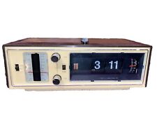 Vintage Masterwork Flip Clock AM/FM Radio Model M-51 Working picture