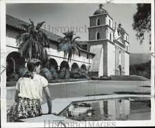 1948 Press Photo Santa Barbara mission, built along California coast. picture