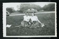 Vintage Photo POST WAR BEAUTIES TAKE A BREAK IN THE PARK picture