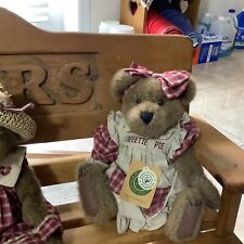 Vintage Boyd's Bears - Aunt Becky Bearchild picture