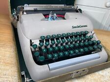1956 Smith-Corona Clipper Vintage Portable Typewriter Working w New Ink & Case picture