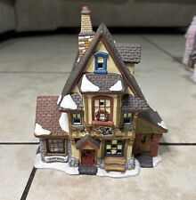 Santa's Workbench O'Well The Calico Cat Toy Shop Christmas Village Light Up 1999 picture