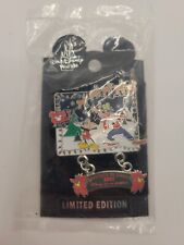 Disney MGM Studios Osborne Spectacle of Lights 2001 Dangle Pin Mickey Goofy  picture