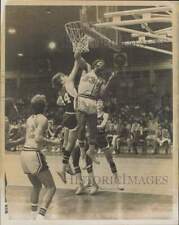 1971 Press Photo Willie Allen dunks ball as opponent tries to block shot picture