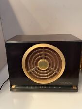 RCA Victor Vacuum Tube Golden Throat AM Radio picture