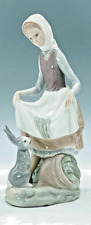 VINTAGE LLADRO #4826 RETIRED RABBITS FOOD GIRL W/BUNNY PORCELAIN GLOSSY FIGURINE picture