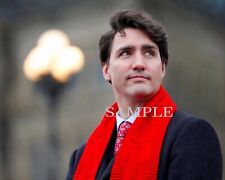 Canadian Prime Minister JUSTIN TRUDEAU Photo (165-K) picture