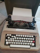 Typewriter Vintage Underwood 319 Manual Olivetti Corp 1980 picture
