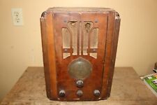 Vintage 1935 Crosley Tombstone Wood Case Tube Table Top Radio picture