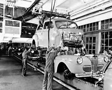 1941 FORD ASSEMBLY LINE  Photo (178-d) picture
