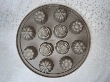 The Pampered Chef Silicone Bakeware Floral Cupcake Pan #1613 picture