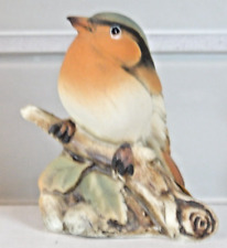Fantastic Capodimonte Bird on log Porcelain Figurine 2 1/4