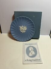New Wedgwood  Assorted Flowers Blue Fluted Jasper Candy Tray J1012 4018 NIB picture