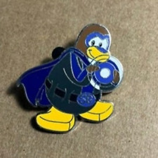 Disney Trading Pin Club Penguin Super Hero picture
