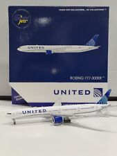 United Boeing 777-300ER N2352U GeminiJets GJUAL2214 Scale 1:400 picture