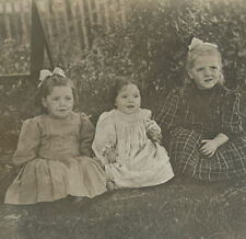 Antique RPPC Postcard Portraits Ephemera Three Young Girls Dressed Up Unposted picture
