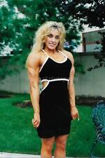 PRETTY WOMAN 80's 90's FOUND PHOTO Color MUSCLE GIRL Original EN 18 22 F picture