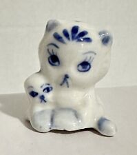Vintage Enesco Miniature Cat with Kitten Figurine Blue and White Delft Porcelain picture