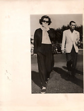 HOLLYWOOD BEAUTY GRETA GARBO STYLISH POSE STUNNING PORTRAIT 1950s Photo C42 picture