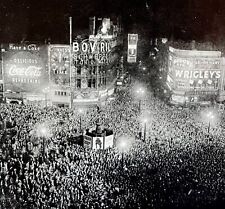 Piccadilly Circus New Years Coca Cola Wrigleys 1955 Royal Albert Hall DWII2 picture