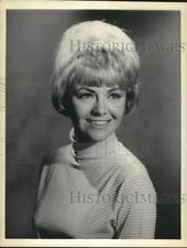 1965 Press Photo Actress Linda Foster - tua98864 picture