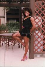 FEMALE BODYBUILDER 1980's Girl FOUND PHOTO Color PRETTY WOMAN Original EN 112 2G picture
