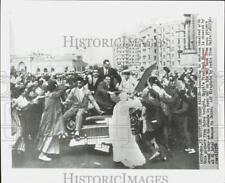 1956 Press Photo Egypt's Gamal Abdel Nasser cheered by Cairo crowd. - hpw40426 picture
