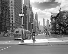1941 CHICAGO STREET SCENE PHOTO  (224-N) picture