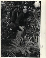 1976 Press Photo Nancy Landau, dressed for Backpacking - hps08585 picture