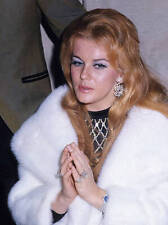 Ann-Margret Sighting at The Waldorf Astoria Hotel 1972 OLD PHOTO 3 picture