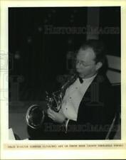 1989 Press Photo Eric DuBuisson Playing Instrument - noa93936 picture