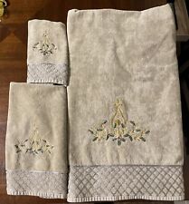 Saturday Knight LTD VINTAGE   Green Gold Embroidered   Christmas Towel Set 3 Pc picture