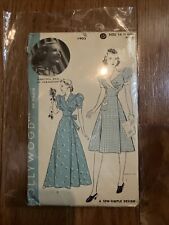 Vintage Hollywood Patterns 1902 Sewing pattern bust 32 size 14 Hip 35 picture