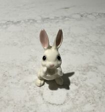 Vintage Hagen Renaker Mini White Bunny Rabbit Figurine (CNN) picture