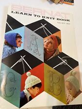Vintage learn how to knit Bernat no 127 hats 1970 picture