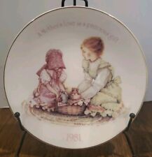 Vintage Holly Hobbie Mother's Day 1981 Rememberance Plate 7.5 Inch Mother's Love picture