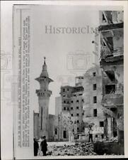 1970 Press Photo Wrecked buildings after Israeli bombings in Suez, Egypt picture