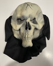 Skull / Skeleton Rubie’s Costume Co. 1997 Halloween Mask Vintage picture