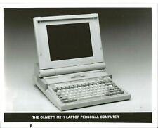 ITHistory (198X) PHOTO: OLIVETTI M211 Laptop PC (USA) MA picture
