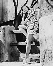 VINTAGE Broadway actress Gene Tierney -  1930s-1940s - 8x10 PUBLICITY PHOTO picture