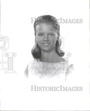 1963 Press Photo Jeanette Hunt member Society white Dress- RSA59971 picture