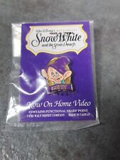 Vtg Disney Snow White Collector Series Dopey Pin SE   Trading  picture