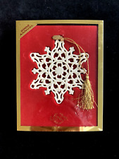 LENOX 2002 Annual SNOW FANTASIES Porcelain Snowflake CHRISTMAS Ornament MIB picture