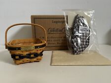 Longaberger Collector's Club - Miniature Berry Basket New in box 2001 - 2002 picture