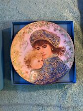 1987 Knowles Mother's Day Plate Edna Hibel 
