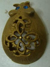 Brass mouse with blue rhinestone eyes 1.5