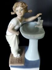 LLADRO Art Sculpture Clean up Time # 4838 Girl at Sink Porcelain Spain New  picture
