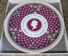 WEDGWOOD 40th Anniversary Queen Elizabeth II picture